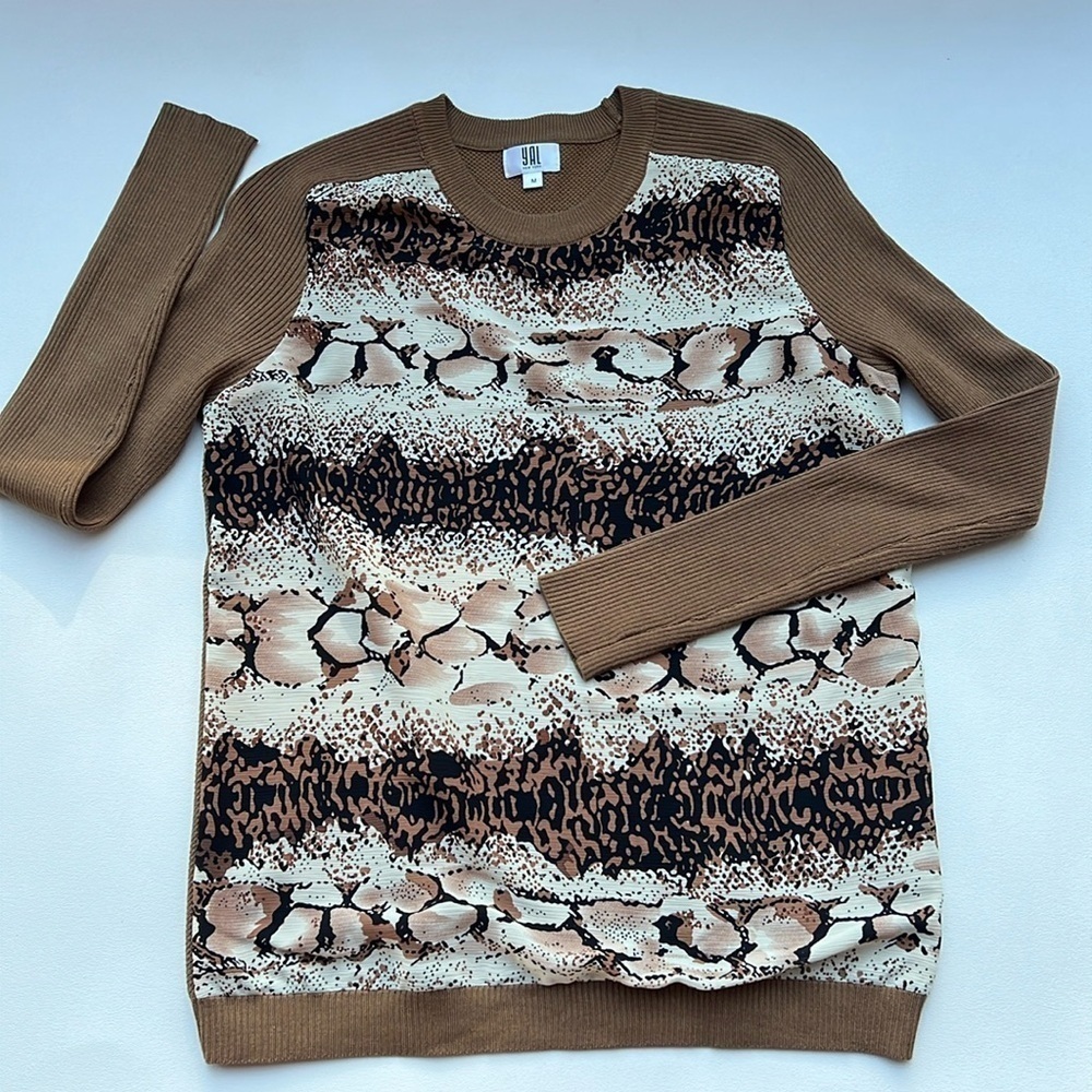 YAL‎ snake python print quirky eclectic sweater ribbed sleeves stretch medium